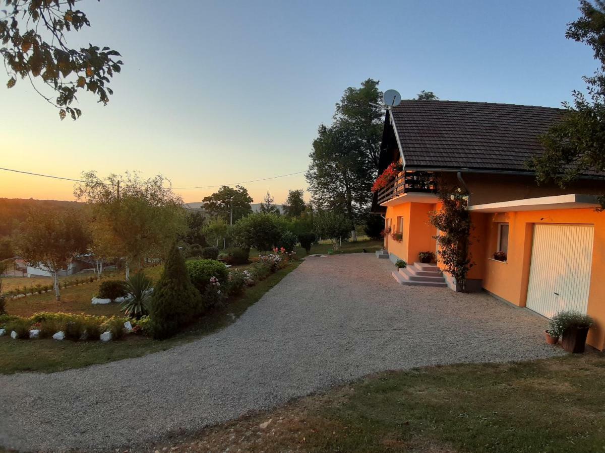 Ferienwohnung House Jelena&Marija Rakovica Exterior foto