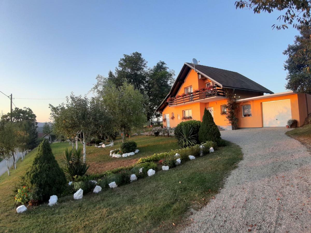 Ferienwohnung House Jelena&Marija Rakovica Exterior foto